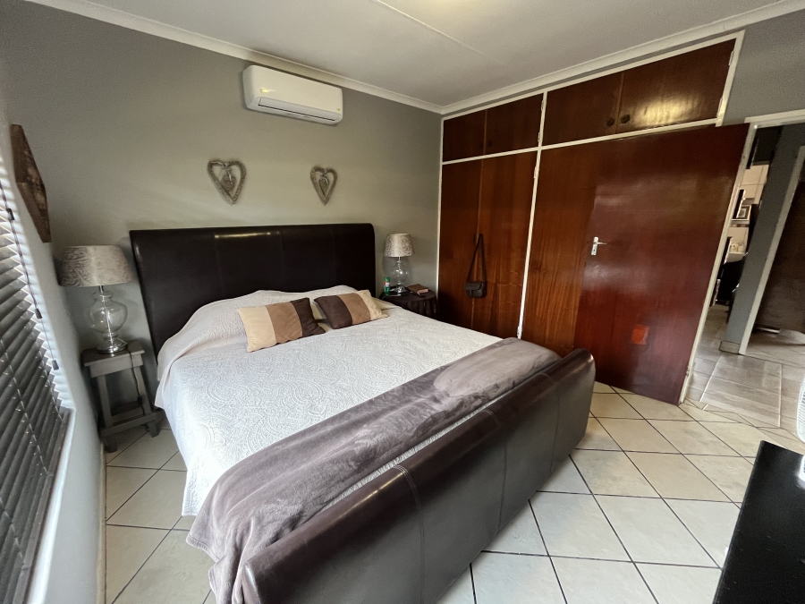To Let 3 Bedroom Property for Rent in Geelhoutpark North West